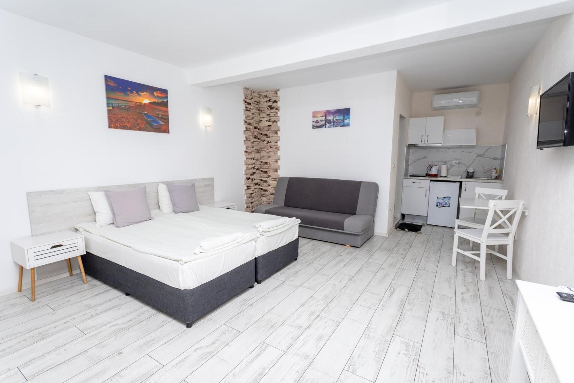 Guest House Desi - Къща За Гости Деси 巴尔奇克 外观 照片