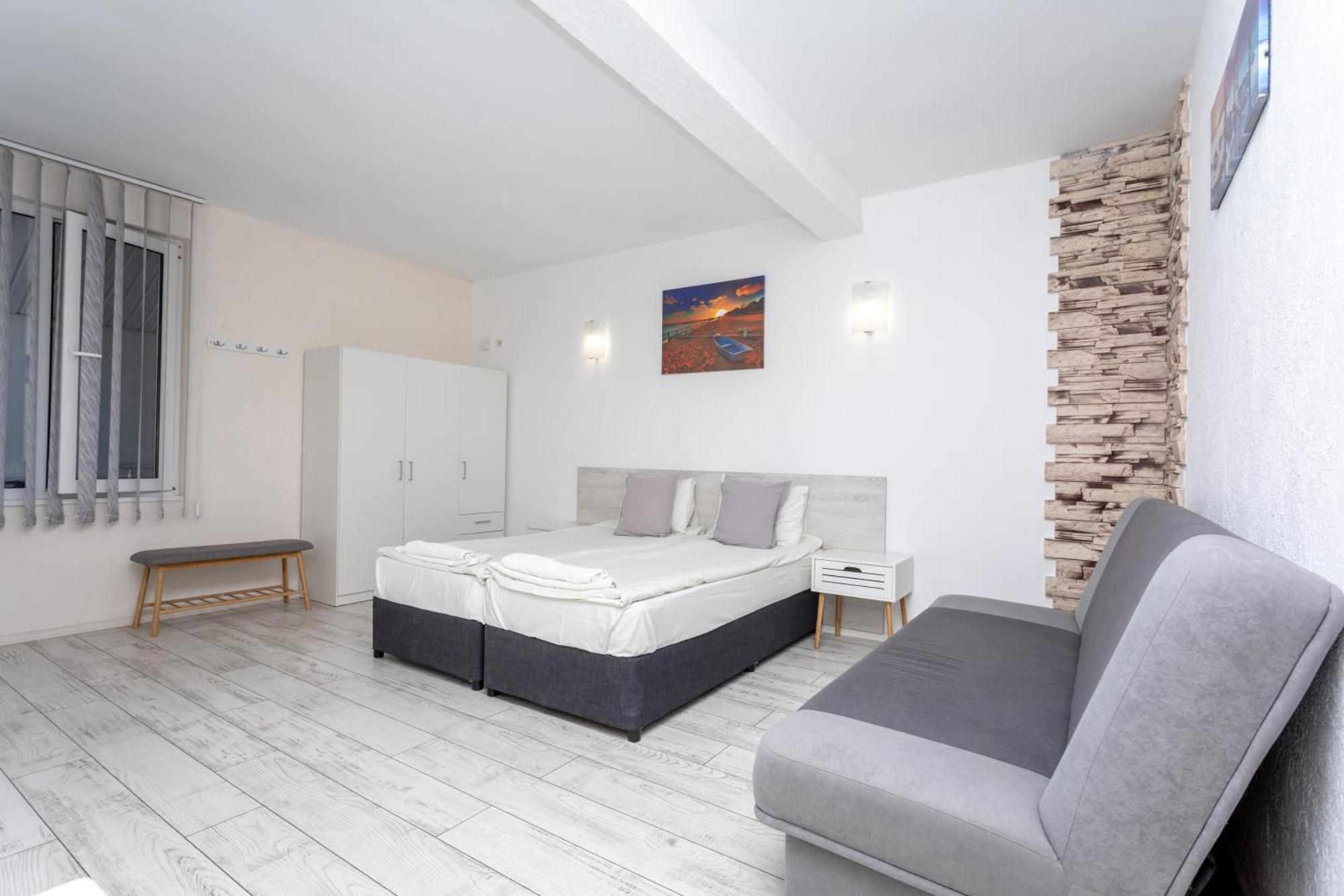 Guest House Desi - Къща За Гости Деси 巴尔奇克 外观 照片