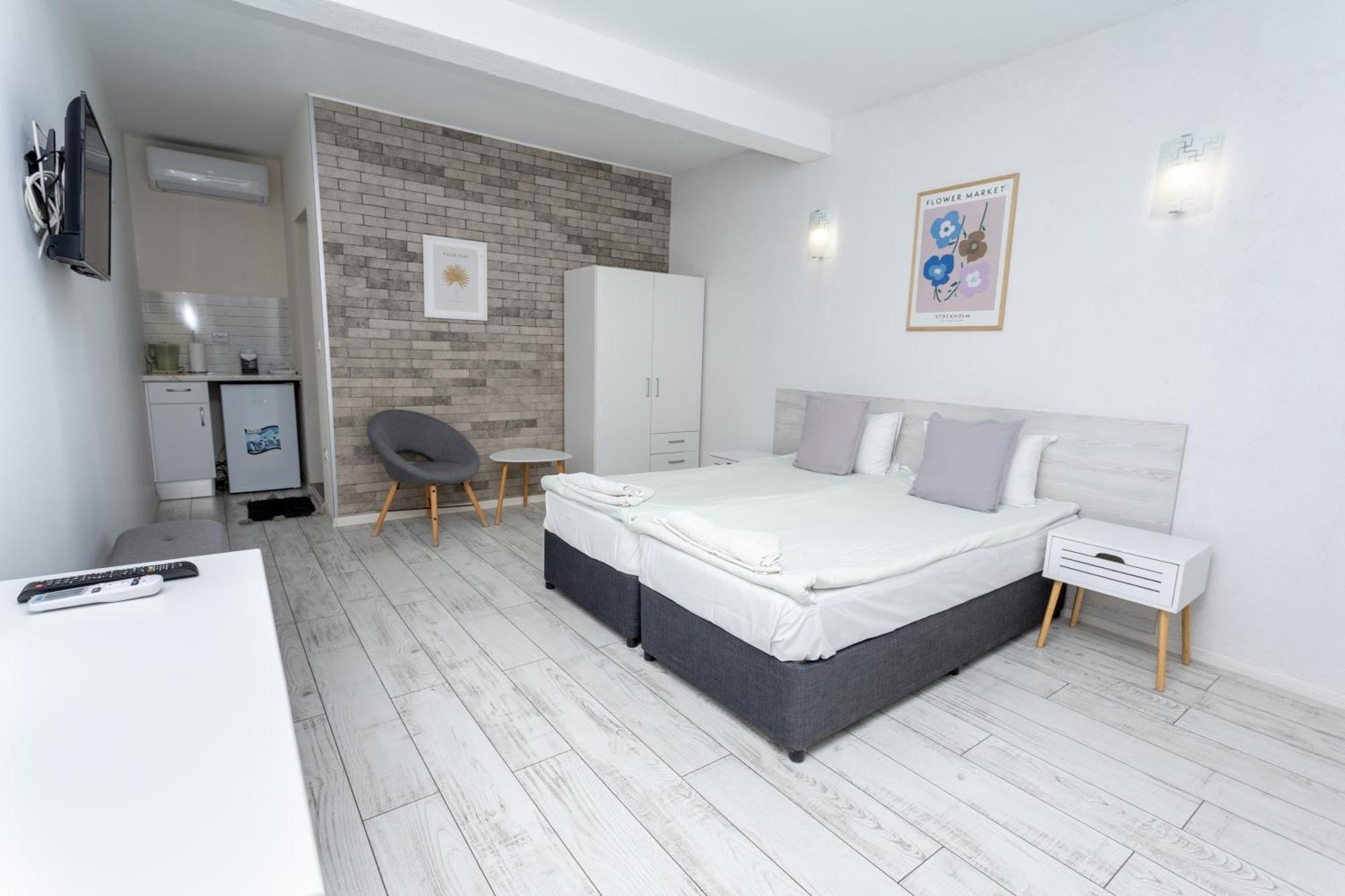 Guest House Desi - Къща За Гости Деси 巴尔奇克 外观 照片