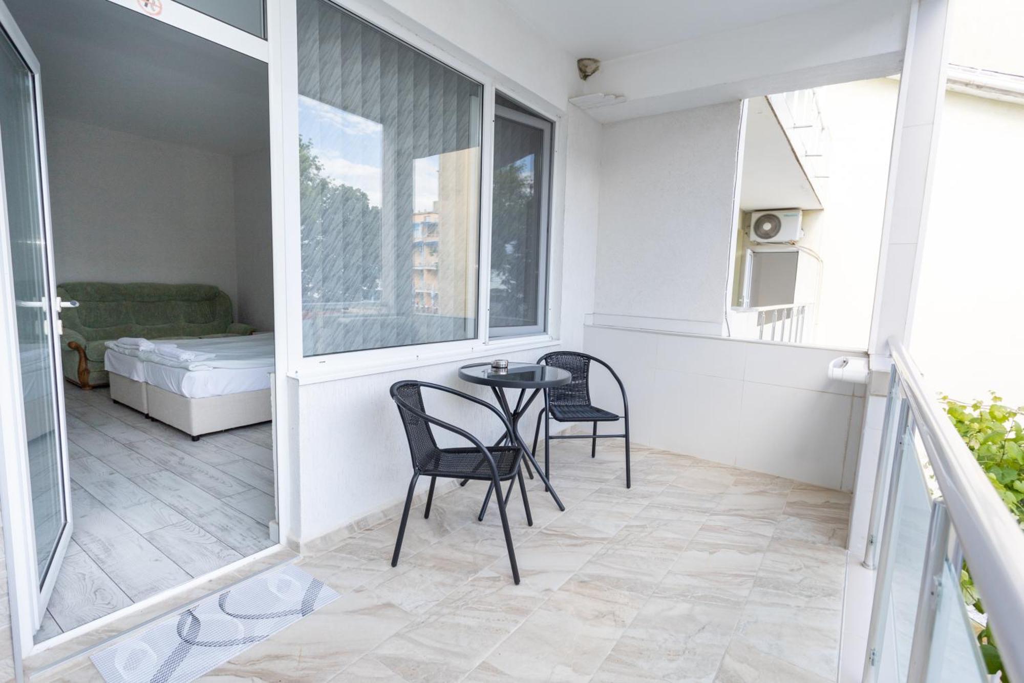 Guest House Desi - Къща За Гости Деси 巴尔奇克 外观 照片