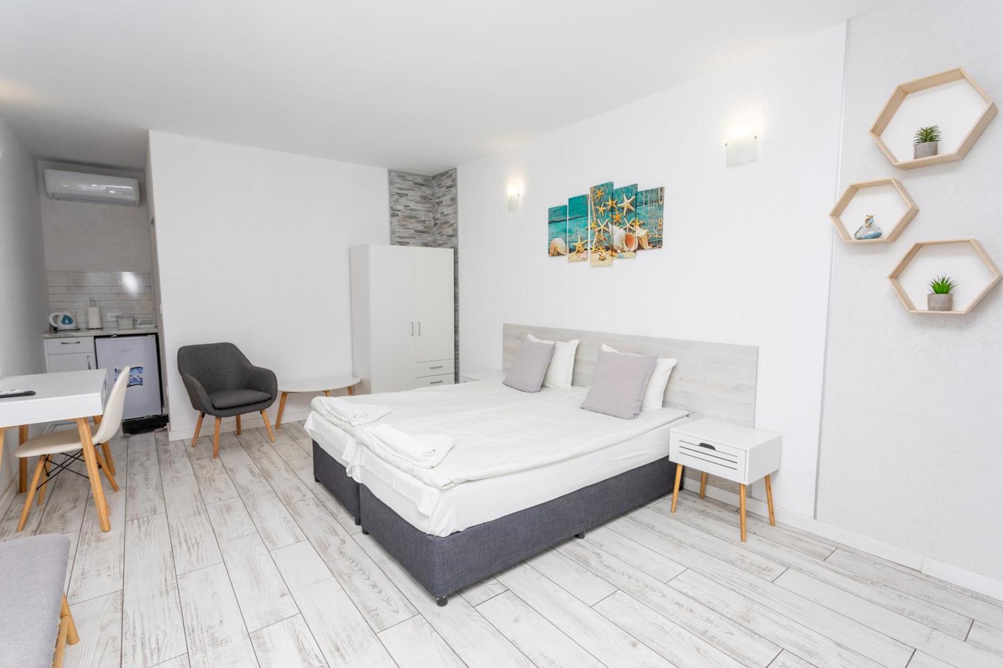 Guest House Desi - Къща За Гости Деси 巴尔奇克 外观 照片