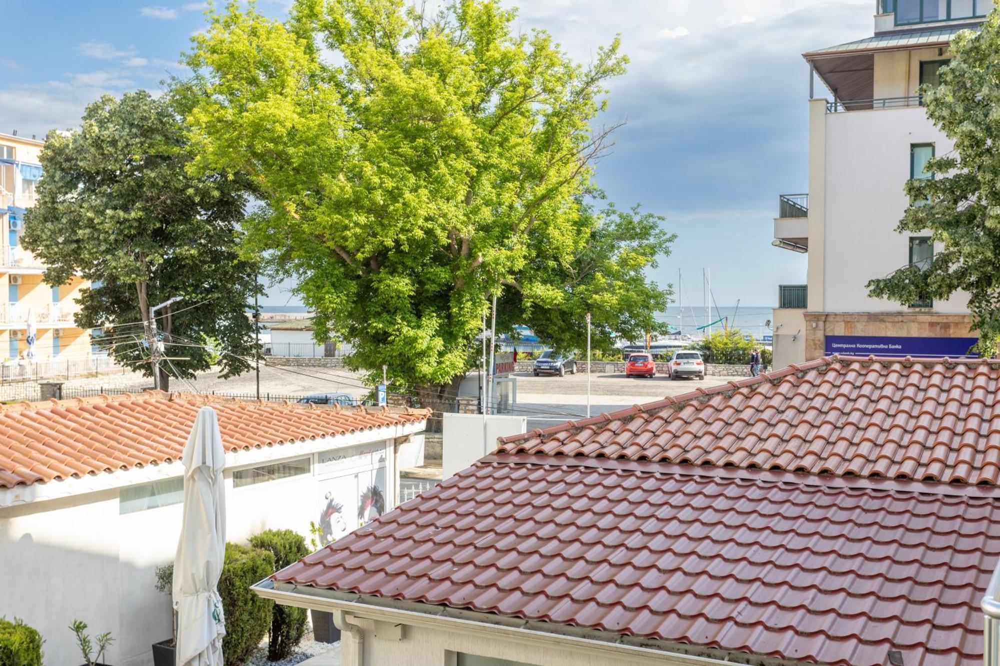 Guest House Desi - Къща За Гости Деси 巴尔奇克 外观 照片